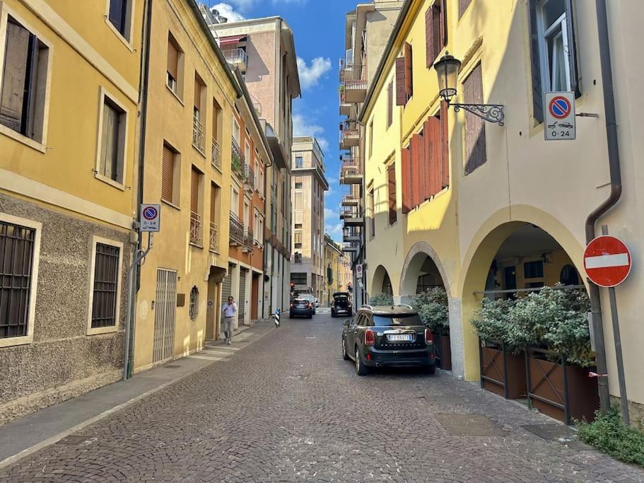 Bilocale Di Lusso Centro Storico Zona Verdi * Padova